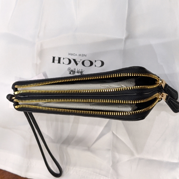 COACH DOUBLE CORNER ZIP WRISLET WALLET NWT ❤ - Picture 4 of 6